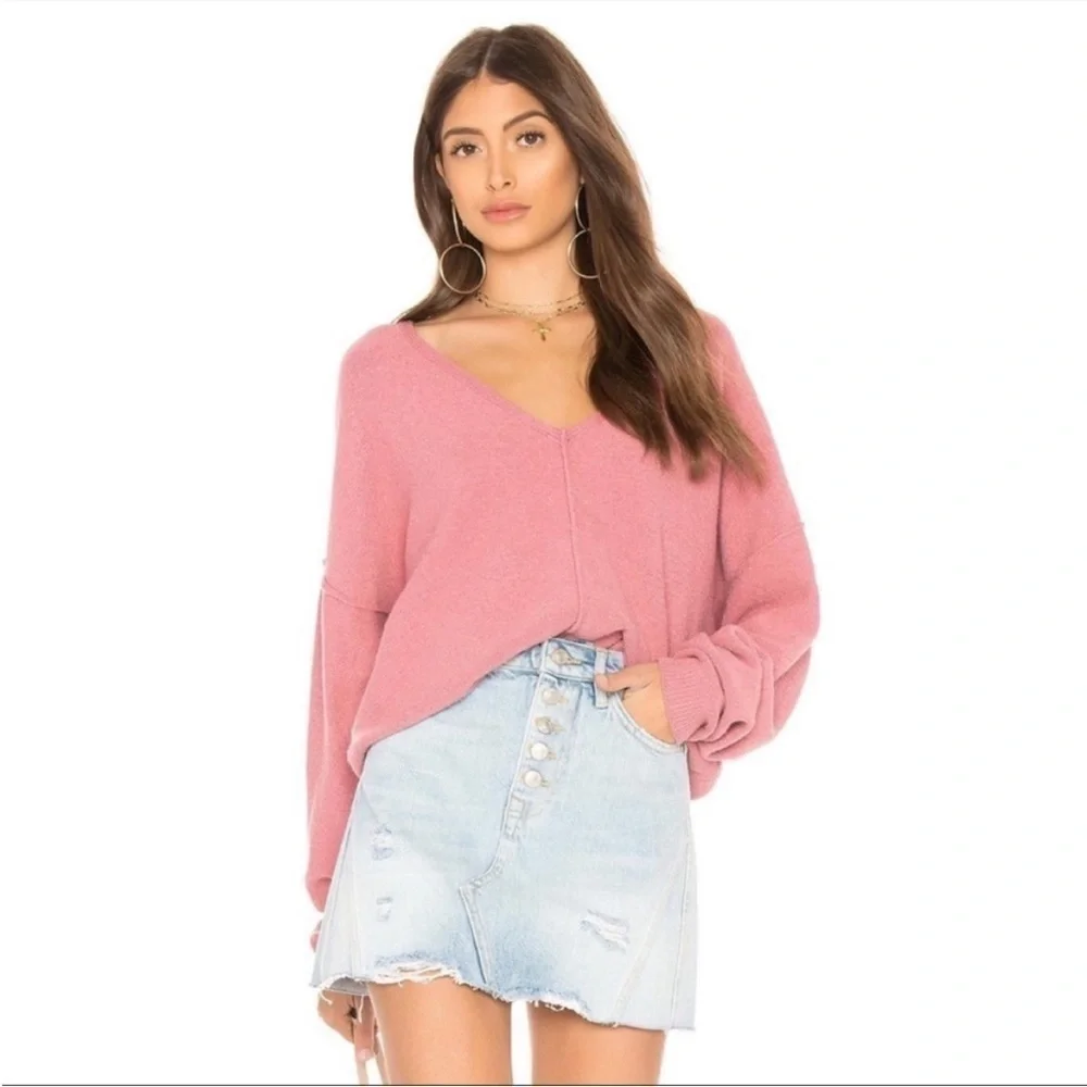 Free People Take Me Places Pink Oversized V-Neck Sweater Extra Small
